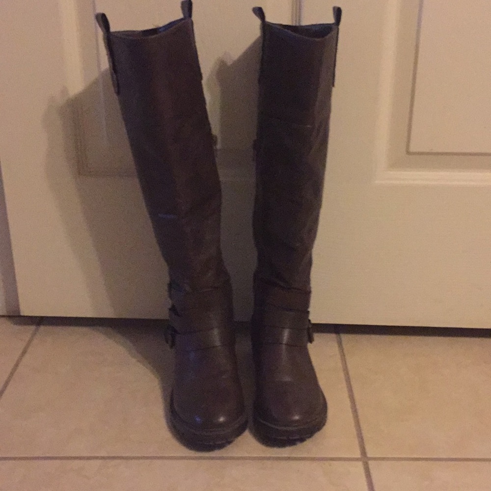 Brown boots